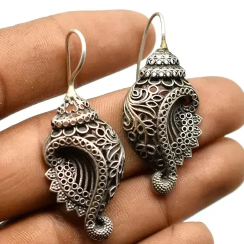 Trendy Ganpati earrings for young womens