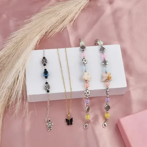 Cute Flower and Korean Fashion Bead Bracelets For women