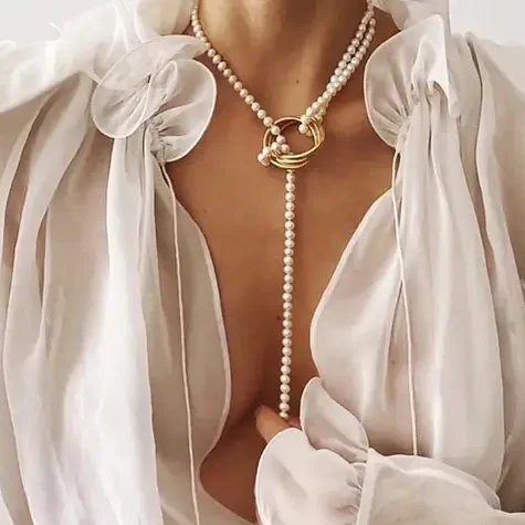 Western European style pearl necklace for women